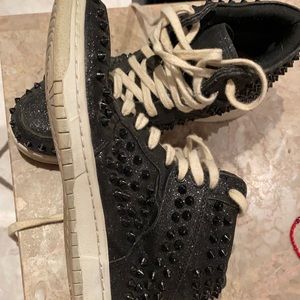 SteveMadden Black Sparkle Spike Hightop Sneakers 7